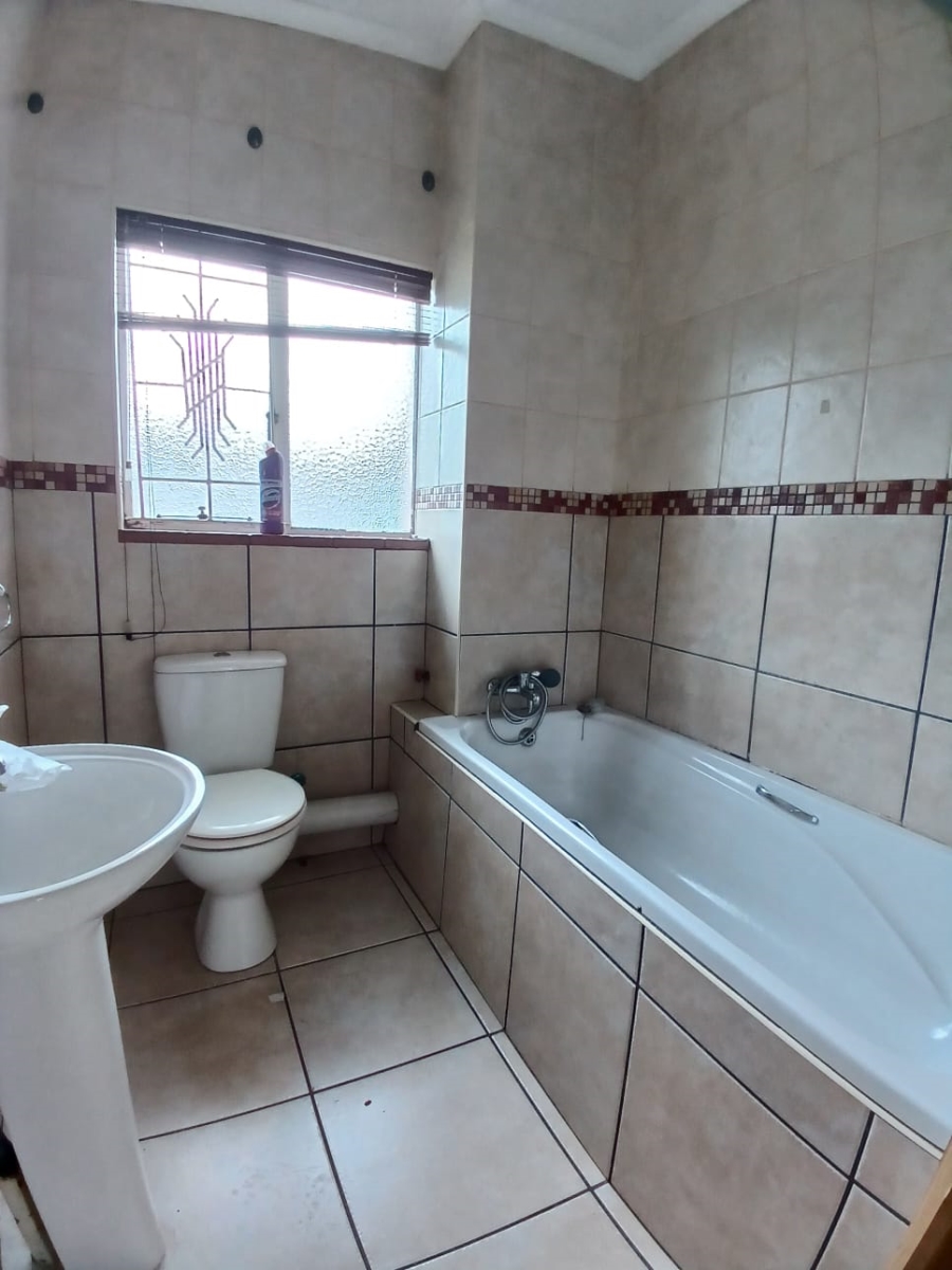 2 Bedroom Property for Sale in Sasolburg Ext 3 Free State